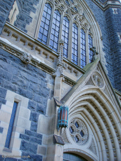 melbourne_cathedralp5031273 Cathedral Details