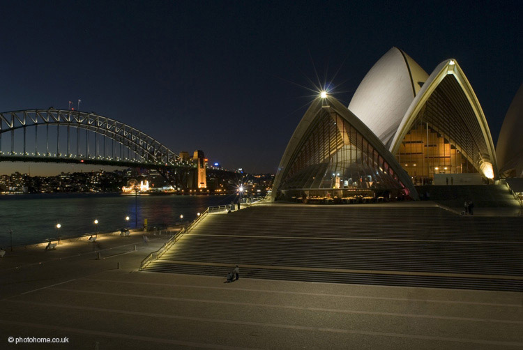 operahouse and bridge